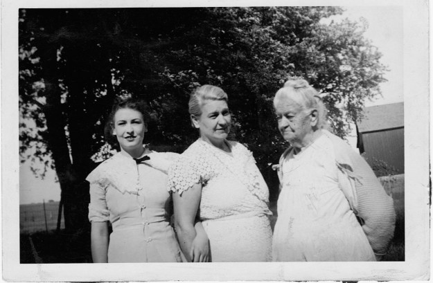 JackieRoselynMatildaHammondThoma