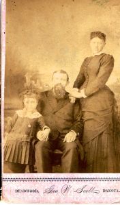 Unidentified_Deadwood_Family